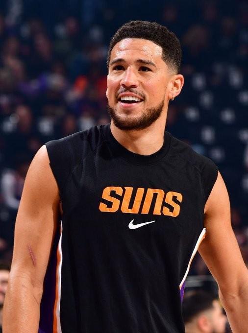 布克:我比很多全明星投票比我高的球员实力强;有些人有祖国球迷支持